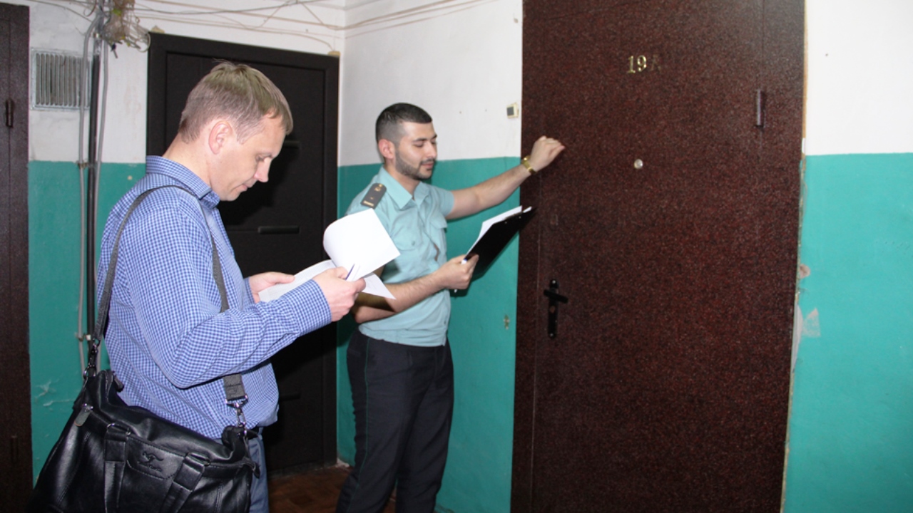 Судебные приставы арестовали имущество должников «Квадры» в Белгороде